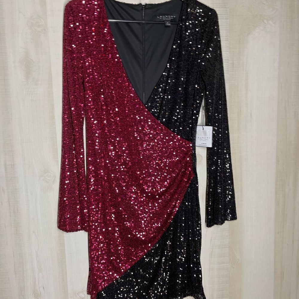 New with tags Laundry by Shelli Segal red black sequin long sleeve dress, sz 6 - Picture 4 of 15